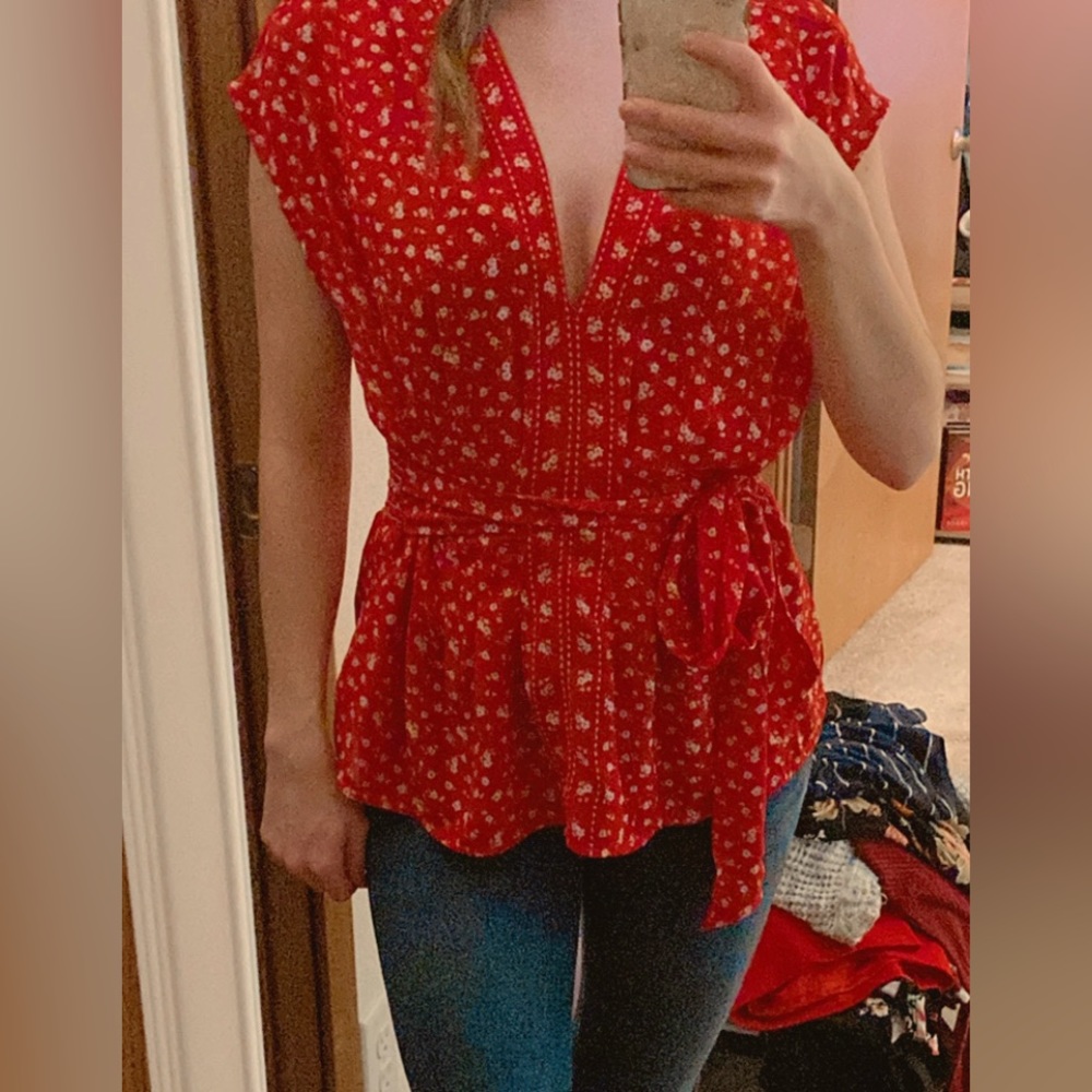 Max Studio Red Floral Blouse - Size Small